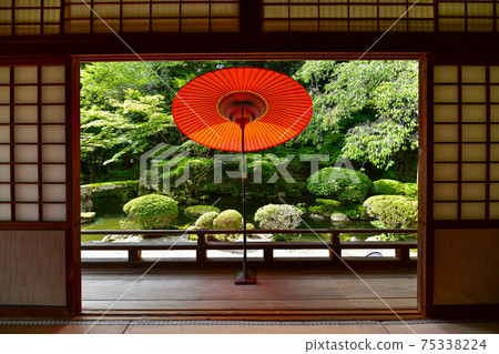 Shiga National Scenic Beauty Garden Enmanin Garden 75338224