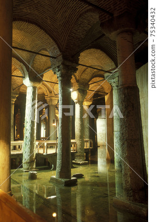 TURKEY ISTANBUL CISTERNA BASILICA TURKEY ISTANBUL CISTERNA BASILICA 75340432