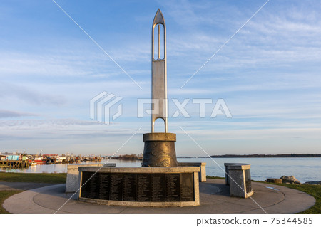 Steveston Fisherman's Memorial. Garry Point Park in sunset time. Richmond, BC, Canada. Steveston Fisherman's Memorial. Garry Point Park in sunset time. Richmond, BC, Canada. 75344585