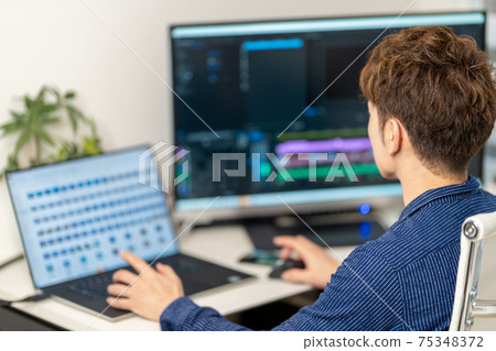 Video / Video Creator Male Laptop Video Production Video / Video Creator Male Laptop Video Production 75348372