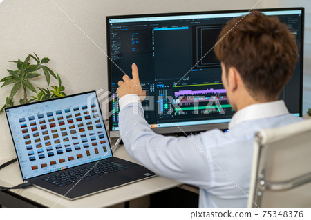 Video / Video Creator Male Laptop Video Production Video / Video Creator Male Laptop Video Production 75348376