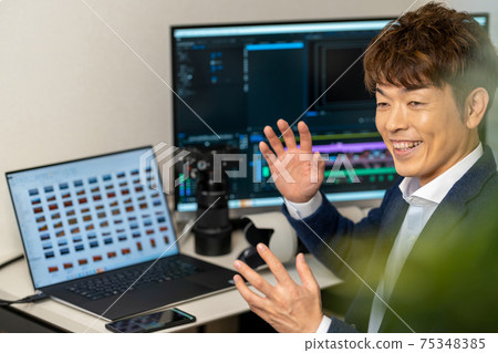 Video / Video Creator Male Laptop Video Production Video / Video Creator Male Laptop Video Production 75348385