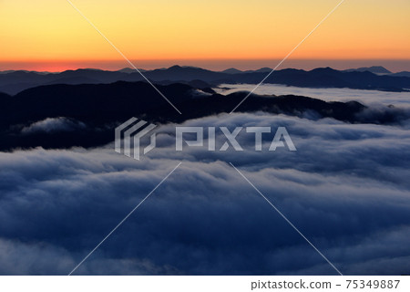 豐岡山的雲海 豐岡山的雲海 75349887