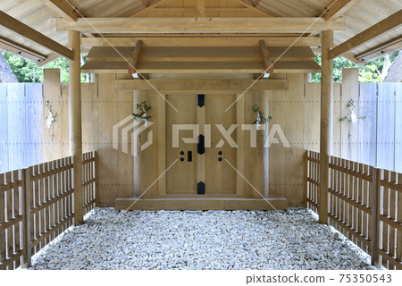 Ise Jingu Naiku Bekkyu Tsukiyomi-no-miya (Tsukiyomi-no-miya) 75350543