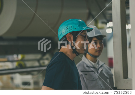 factories, factory, gents 75352593