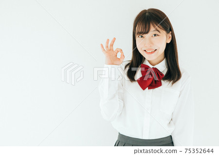 高中女生給一個好的跡象 75352644