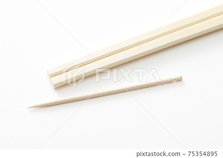 Toothpicks and disposable chopsticks 75354895