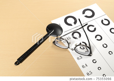 Eyeglasses visual acuity test Eyeglasses visual acuity test 75355098