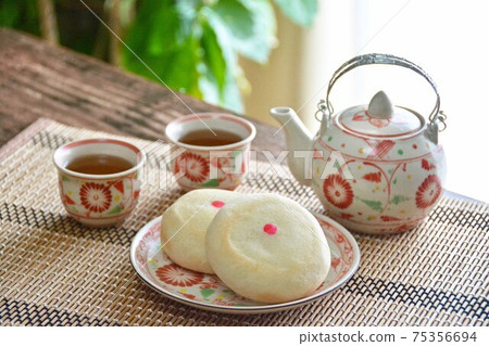 Chinese confectionery Chinese confectionery 75356694
