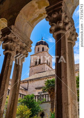 The cloister of the Franciscan monastery in Dubrovnik, Croatia The cloister of the Franciscan monastery in Dubrovnik, Croatia 75356743