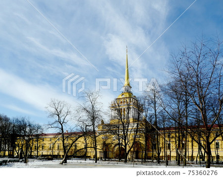 Admiralty building with golden spire and weather vane Admiralty building with golden spire and weather vane 75360276