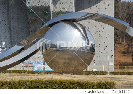 Sculpture Sculpture 75363305