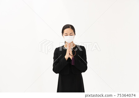 Woman in mourning dress Gassho mask 75364074