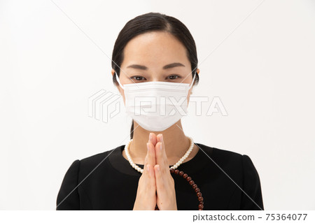 Woman in mourning dress Gassho mask 75364077