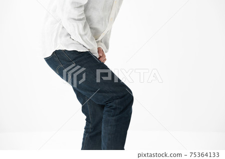 Frequent urination image male Frequent urination image male 75364133