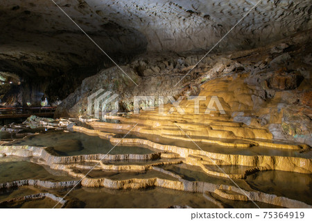 Magnificent underground palace Akiyoshido 75364919
