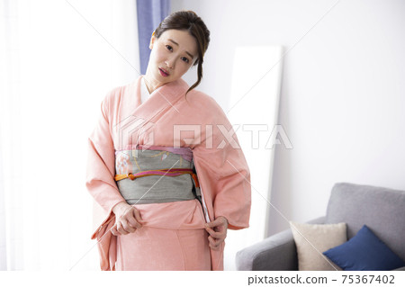 網上更衣和服 網上更衣和服 75367402