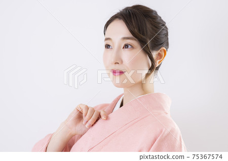 和服女性 75367574