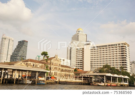 Old Customs House in Bangkok and its surroundings 75368560
