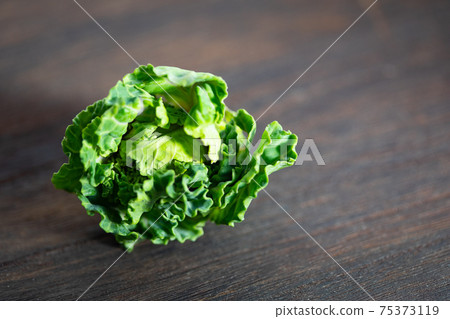 Petit veil placed on a board (from Shizuoka) 75373119