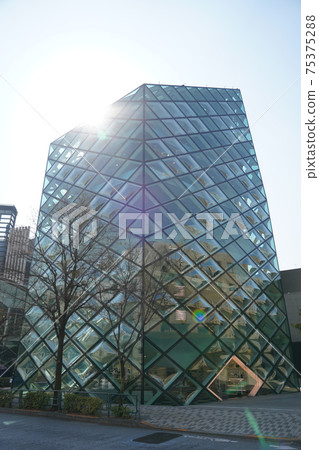 普拉達青山店 75375288