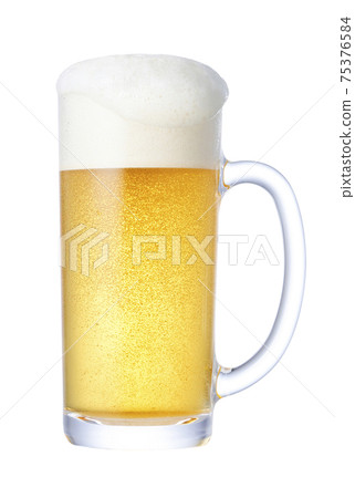 氣泡溢出時將生啤酒倒入杯子 75376584