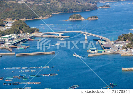 Scenery from Hario Park in Nagashima, Kagoshima Prefecture Usui fishing port where aquaculture is flourishing for the first time 75378844