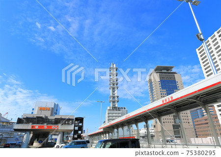 [兵庫縣]天氣晴朗的三宮摩天大樓 75380295