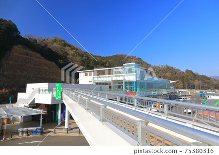 [Shiga Prefecture] Otsu service area under fine weather (Meishin Expressway) 75380316