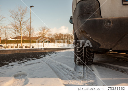 winter tires in the snow winter tires in the snow 75381162