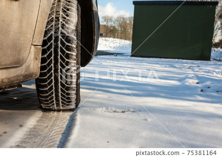 winter tires in the snow winter tires in the snow 75381164