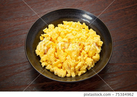 Fried egg Fried egg 75384962
