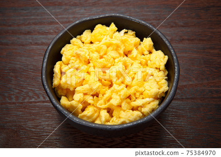 Fried egg Fried egg 75384970