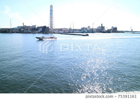 The ship I got on in Himeji 75391161