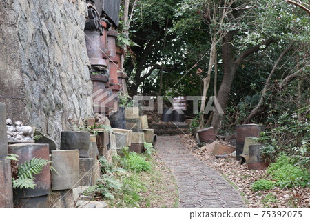 Tokoname walk: Noboru kiln (Toei kiln) designated as an important tangible folk cultural property of the country Tokoname walk: Noboru kiln (Toei kiln) designated as an important tangible folk cultural property of the country 75392075