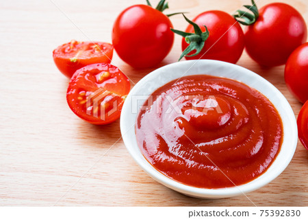 tomato ketchup  75392830