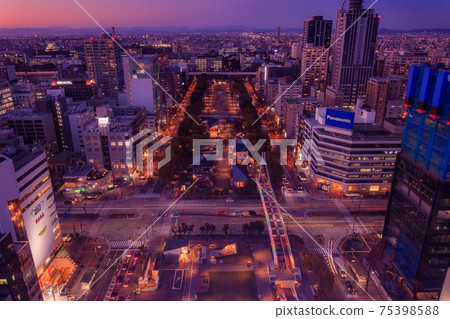 Night view from Nagoya TV Tower to the north 75398588