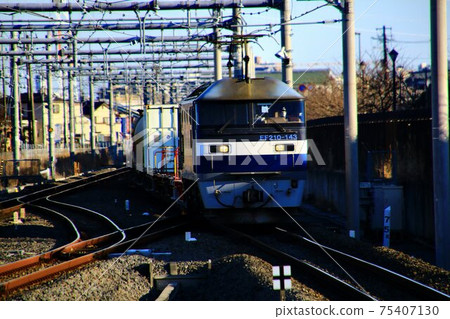 Container freight train towed by electric locomotive EF210 "Momotaro" 75407130