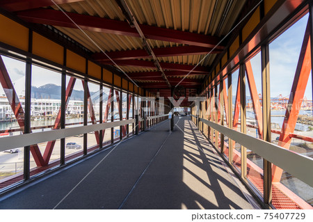 Waterfront station SeaBus Terminal connecting bridge. 75407729