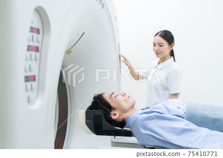 Hospital human dock MRI CT examination medical care 75410771