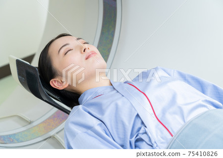 Hospital human dock MRI CT examination medical care 75410826