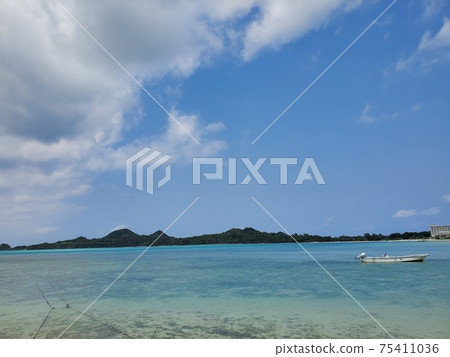 Ishigaki Island Sukuji Beach Early Summer Ishigaki Island Sukuji Beach Early Summer 75411036