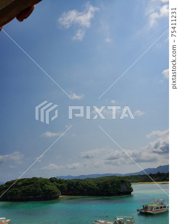 View of Kabira Bay on Ishigaki Island 75411231