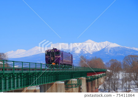 春季根室本線觀光列車“清水” 春季根室本線觀光列車“清水” 75411864