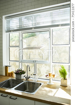 kitchen kitchen 75411877