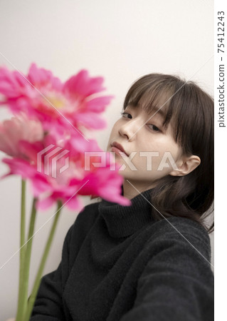 鮮花和婦女 鮮花和婦女 75412243