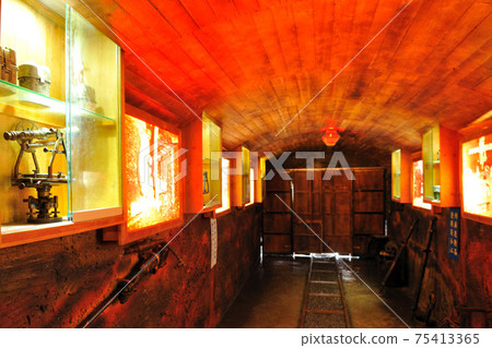 礦坑的懷舊感和裝飾擺設 75413365