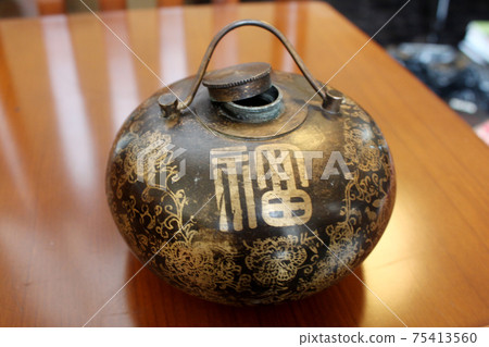 中國傳統熱水袋,熱水袋1 中國傳統熱水袋,熱水袋1 75413560