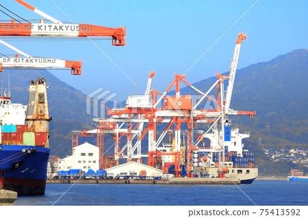 從北九州門司區的Tachinourakaigan第2航站樓側 75413592