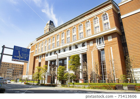 Scenery of Senbon-dori around Nijo Station 75413606